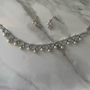 AD Silver Necklace Stud Set